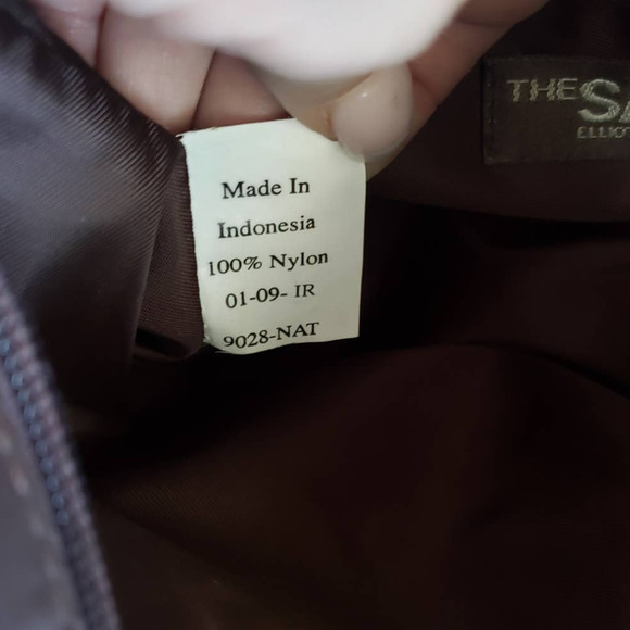 The Sak Wooden Beaded Bag by Elliott Lucca - Picture 6 of 7